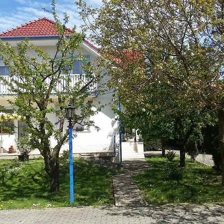 Napfeny Apartman * Bük