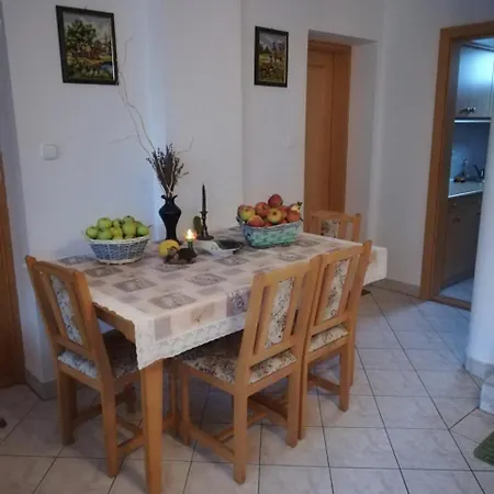 Napfeny Apartman *